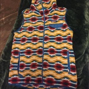 Womens Patagonia pattern vest